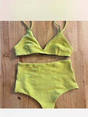 Cute Acacia Set!